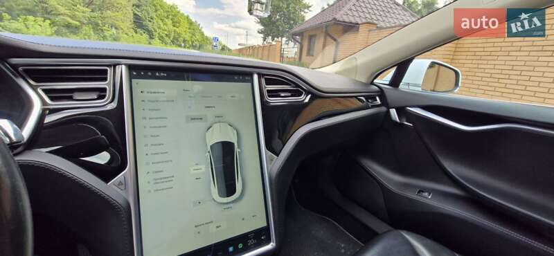 Ліфтбек Tesla Model S 2014 в Красилові