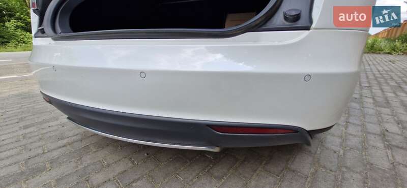 Ліфтбек Tesla Model S 2014 в Красилові