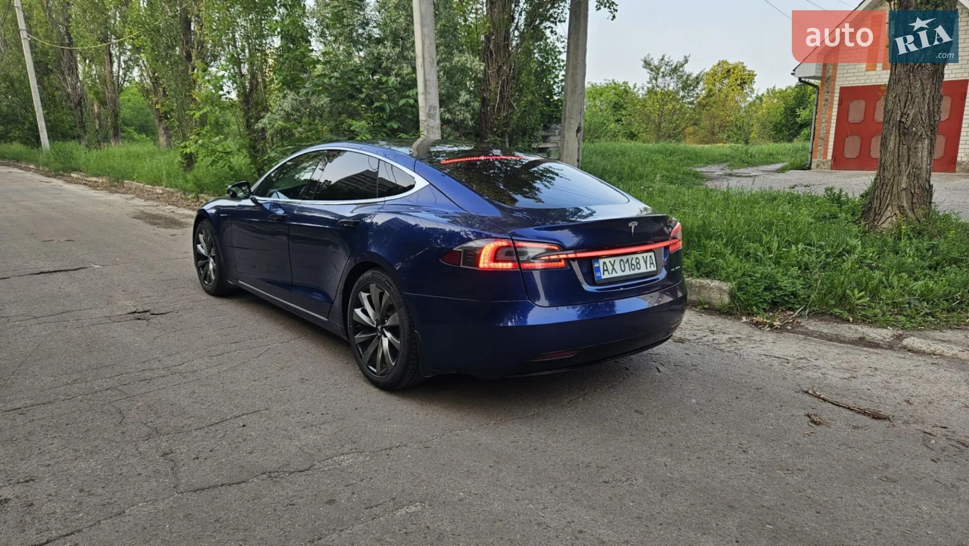 2019 Tesla Model S - мініатюра 8