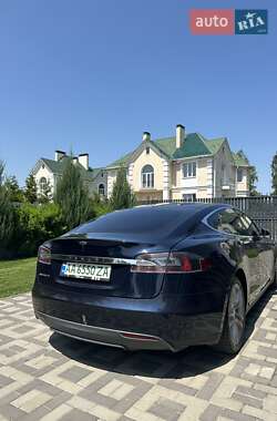 Ліфтбек Tesla Model S 2015 в 