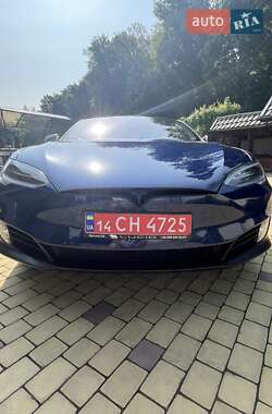 Лифтбек Tesla Model S 2019 в 