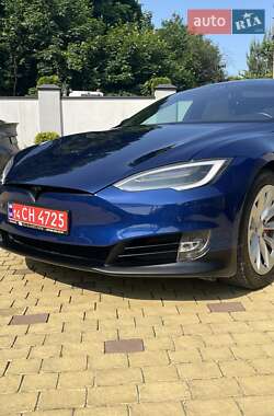 Лифтбек Tesla Model S 2019 в 