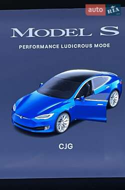 Лифтбек Tesla Model S 2019 в 