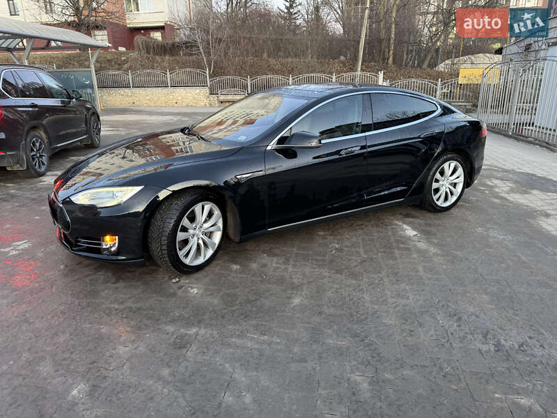 Лифтбек Tesla Model S 2014 в Тернополе