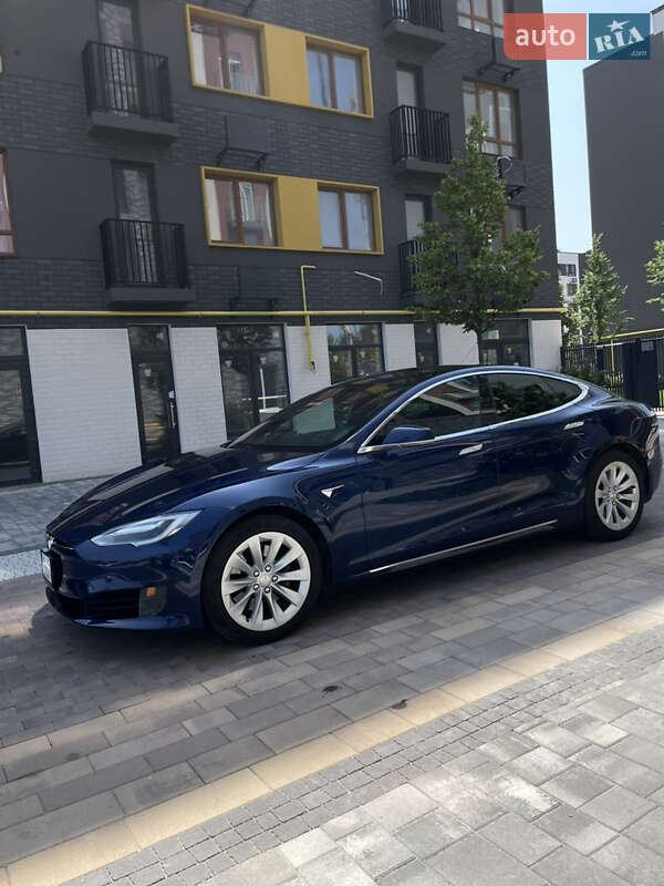 Ліфтбек Tesla Model S 2017 в Ірпені фото 5 Ліфтбек Tesla Model S 2017 в Ірпені