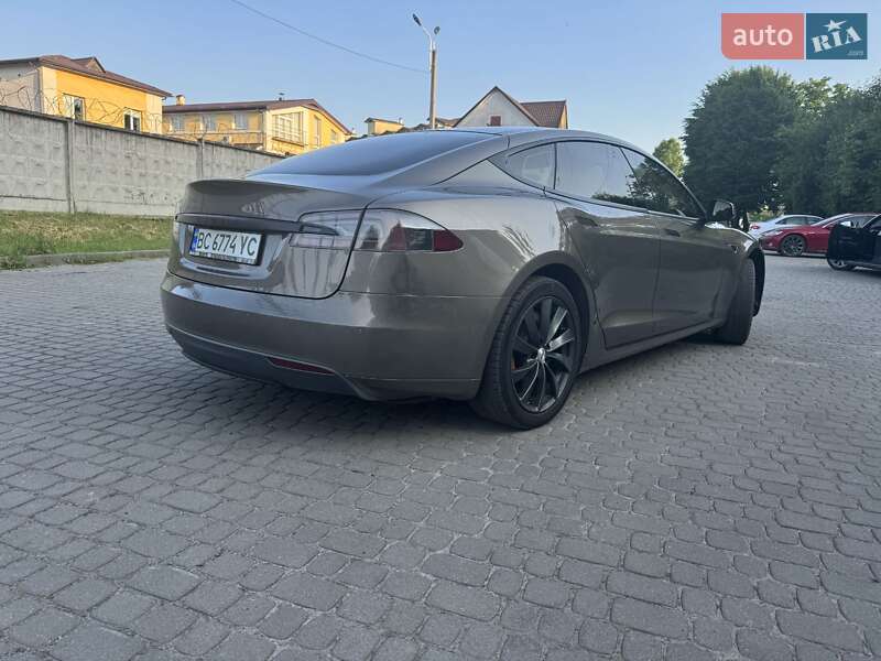 Лифтбек Tesla Model S 2015 в Львове фото 3 Лифтбек Tesla Model S 2015 в Львове