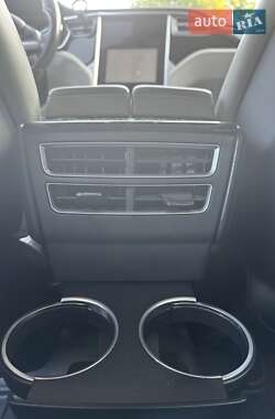 Ліфтбек Tesla Model S 2015 в 
