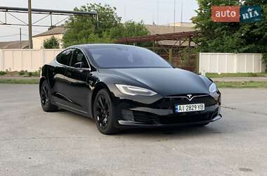 Ліфтбек Tesla Model S 2016 в Сквирі