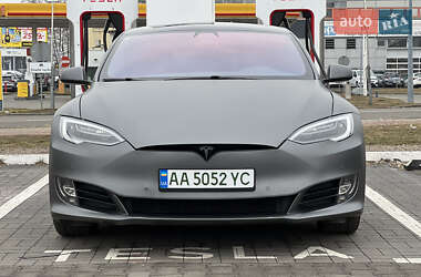 Лифтбек Tesla Model S 2018 в 