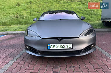 Лифтбек Tesla Model S 2018 в 