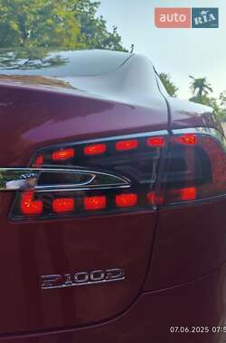 Лифтбек Tesla Model S 2017 в 