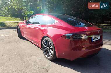 Лифтбек Tesla Model S 2017 в 