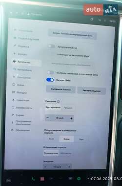 Ліфтбек Tesla Model S 2017 в Запоріжжі