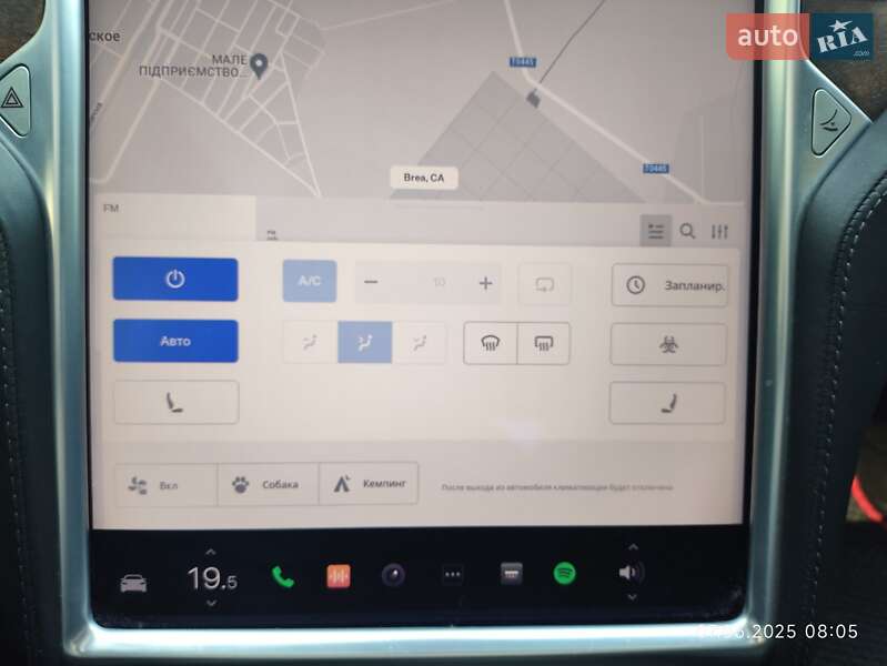 Лифтбек Tesla Model S 2017 в Запорожье