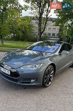 Лифтбек Tesla Model S 2013 в 