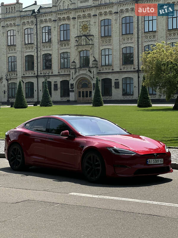 Лифтбек Tesla Model S 2021 в Киеве