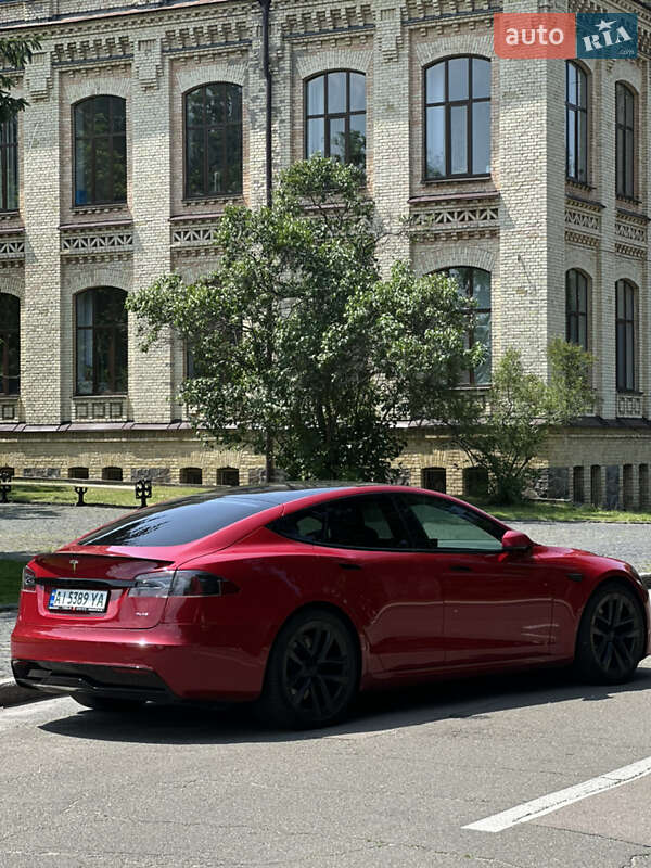 Лифтбек Tesla Model S 2021 в Киеве