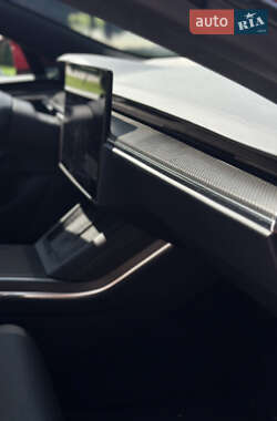 Лифтбек Tesla Model S 2021 в 