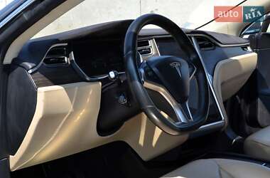 Ліфтбек Tesla Model S 2016 в 