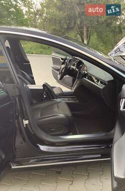 Лифтбек Tesla Model S 2017 в Виннице