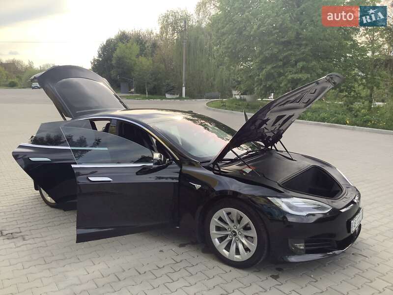 Лифтбек Tesla Model S 2017 в Виннице фото 13 Лифтбек Tesla Model S 2017 в Виннице