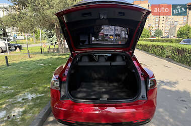 Ліфтбек Tesla Model S 2018 в 