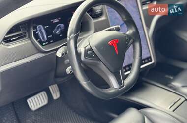 Лифтбек Tesla Model S 2018 в 