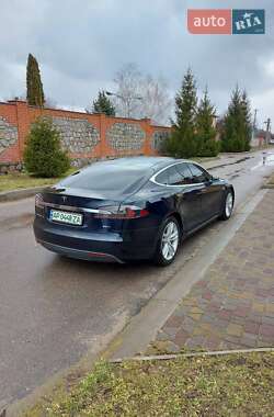 Ліфтбек Tesla Model S 2015 в Запоріжжі