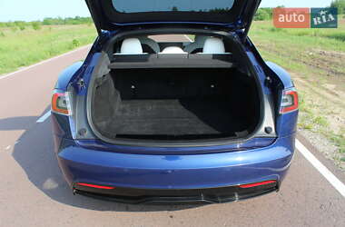 Лифтбек Tesla Model S 2022 в 