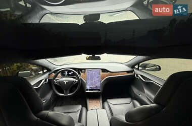 Лифтбек Tesla Model S 2019 в Львове