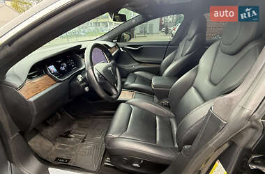 Лифтбек Tesla Model S 2019 в Львове