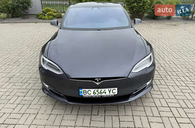 Лифтбек Tesla Model S 2019 в Львове