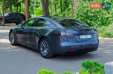 Лифтбек Tesla Model S 2018 в 