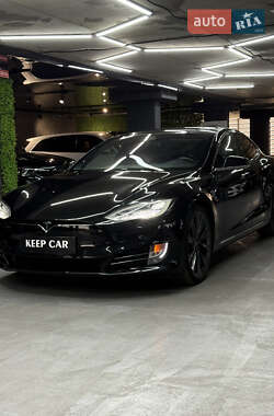 Лифтбек Tesla Model S 2018 в 