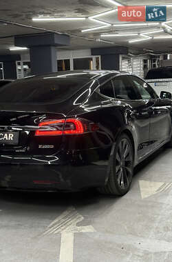 Лифтбек Tesla Model S 2018 в 
