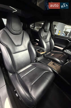 Лифтбек Tesla Model S 2018 в 