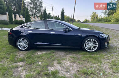 Лифтбек Tesla Model S 2013 в 