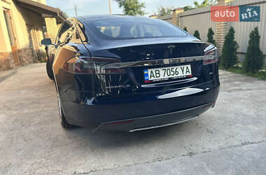 Лифтбек Tesla Model S 2013 в 