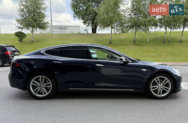 Ліфтбек Tesla Model S 2014 в 