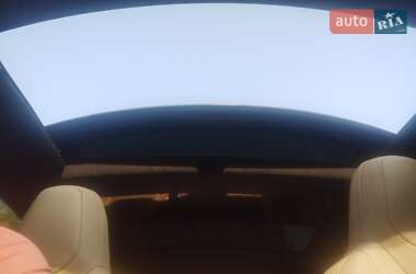 Лифтбек Tesla Model S 2015 в 