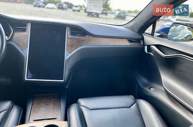 Лифтбек Tesla Model S 2019 в 