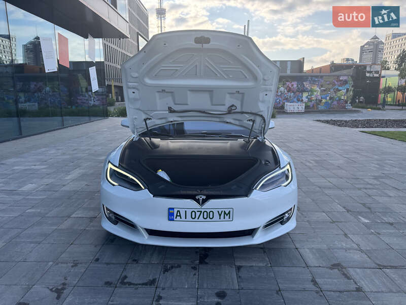Лифтбек Tesla Model S 2020 в Киеве фото 19 Лифтбек Tesla Model S 2020 в Киеве