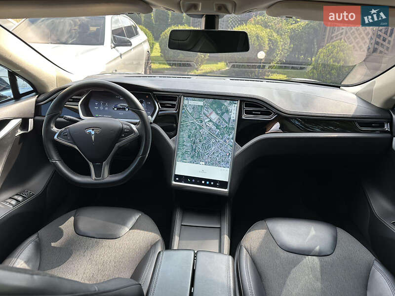 Лифтбек Tesla Model S 2014 в Львове фото 25 Лифтбек Tesla Model S 2014 в Львове