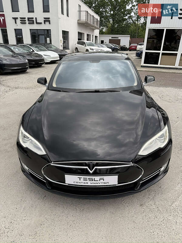 Ліфтбек Tesla Model S 2013 в Вінниці