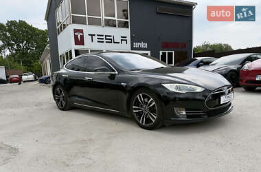 Лифтбек Tesla Model S 2013 в 