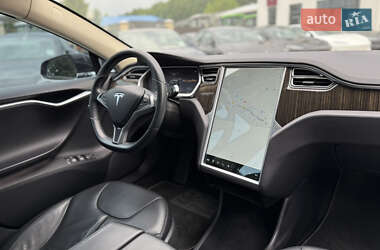 Лифтбек Tesla Model S 2013 в 