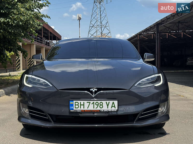 Лифтбек Tesla Model S 2016 в Одессе