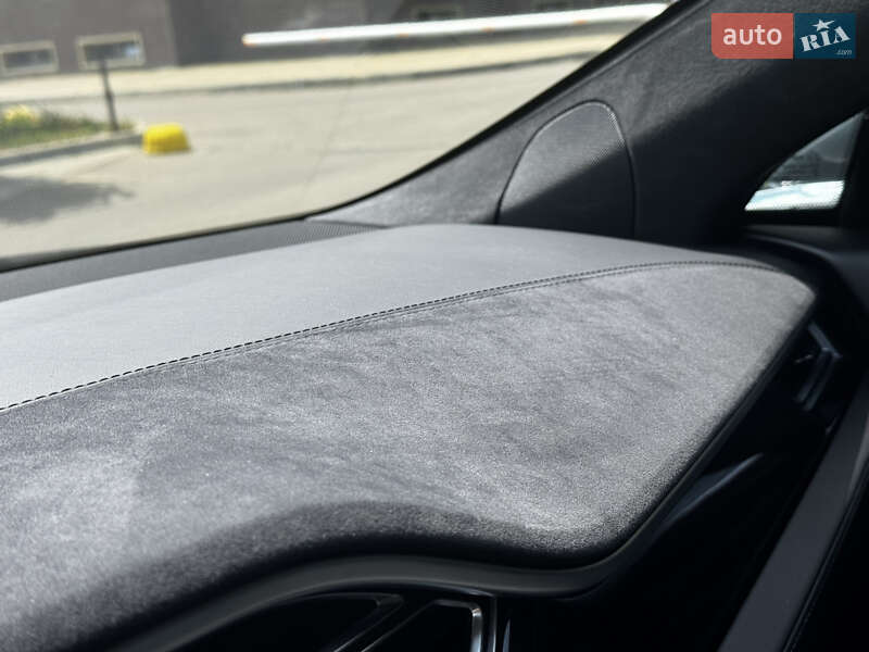 Лифтбек Tesla Model S 2016 в Одессе