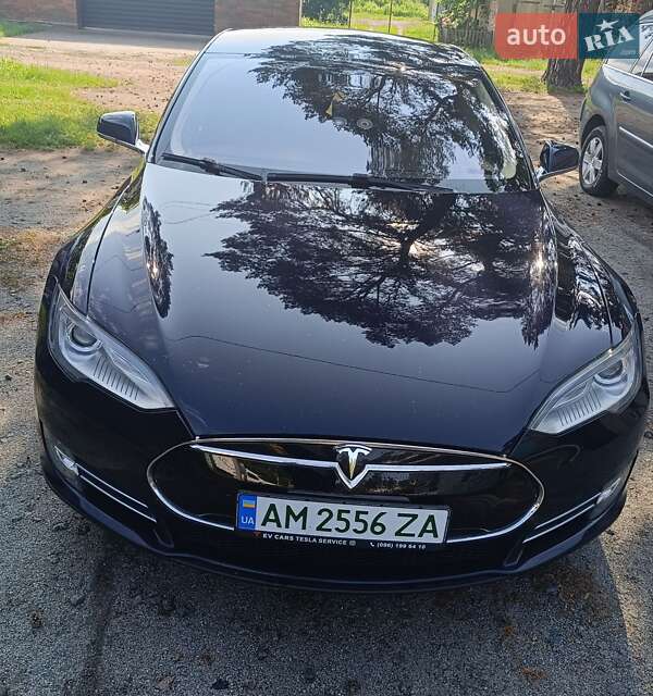 Лифтбек Tesla Model S 2013 в Житомире