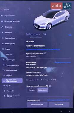 Лифтбек Tesla Model S 2012 в 